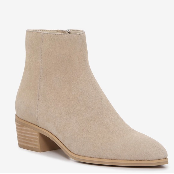 Dolce Vita Avie Booties - Picture 1 of 11